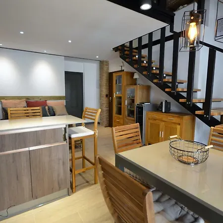 Casita En El Cabañal Con Patio * Valencia